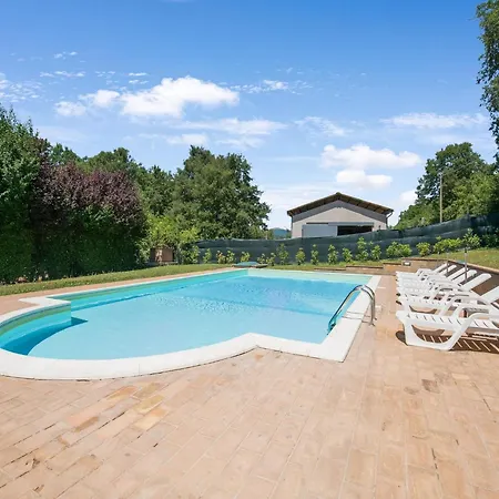 In With Pool & Sun Terrace *