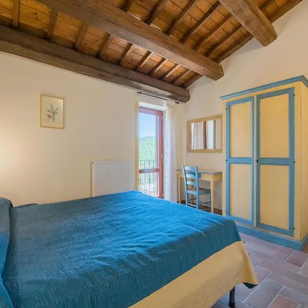In With Pool & Sun Terrace * Sellano