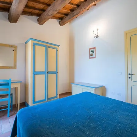 In With Pool & Sun Terrace * Sellano