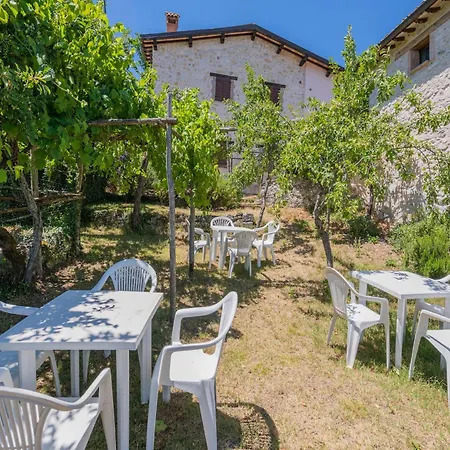 In With Pool & Sun Terrace * Sellano